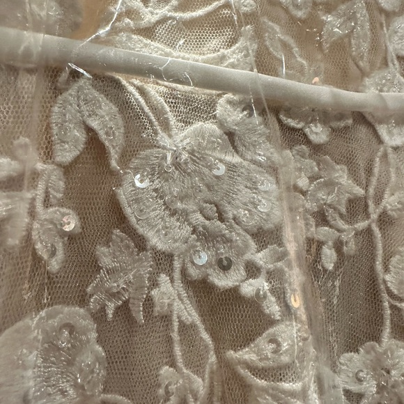 size 10 Enchanting by Mon Cheri Professionally dry cleaned in box. - Picture 6 of 10